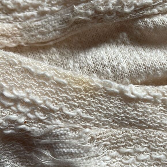 Umgee Cream Textured Shirt Sleeve Tee - Picture 8 of 8